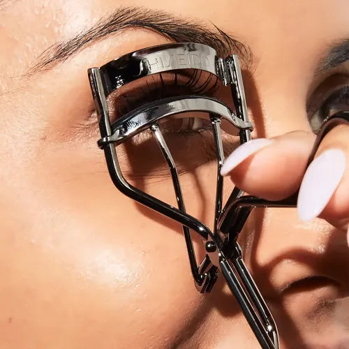 SHISEIDO EYELASH CURLER